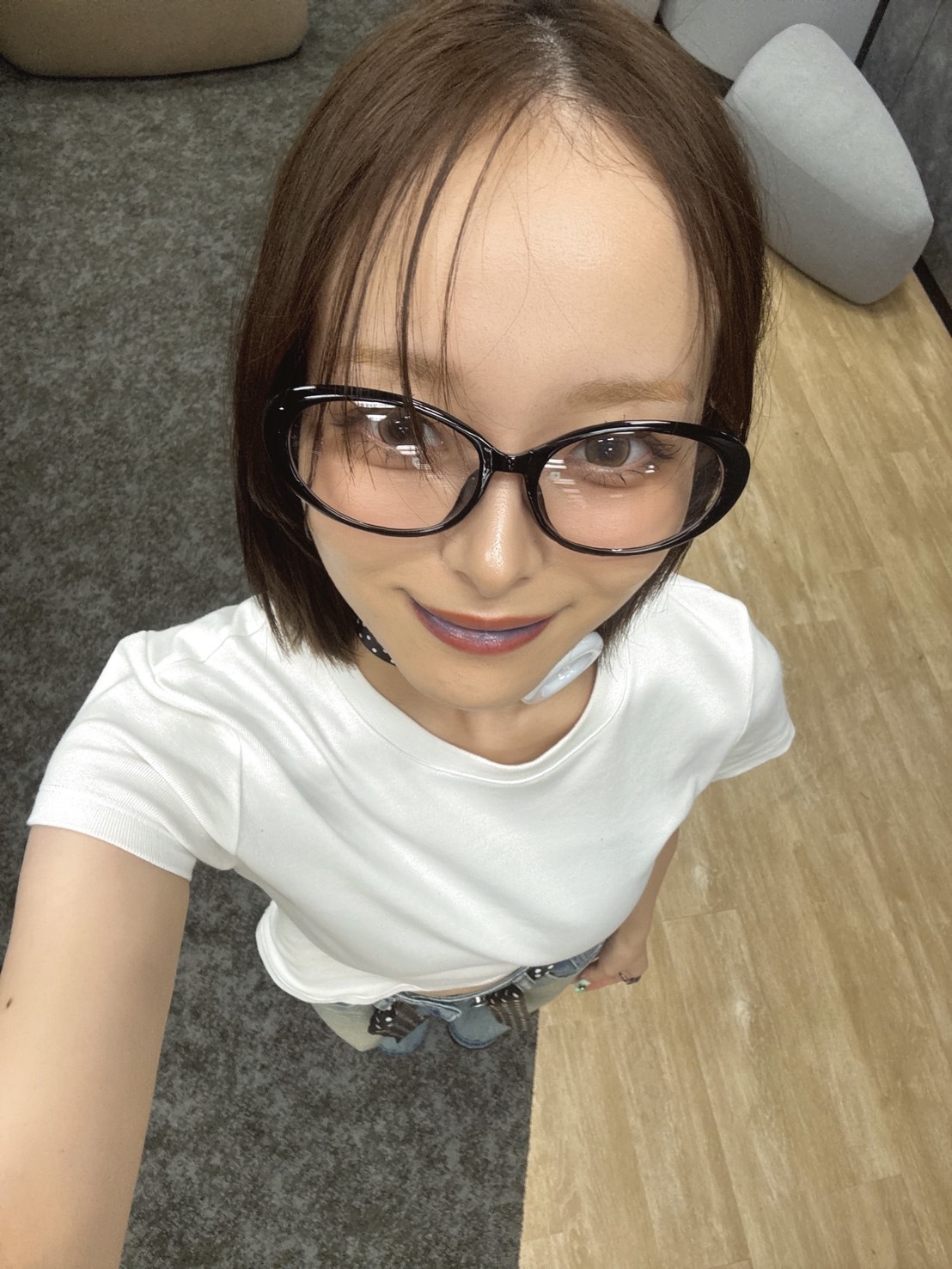 䵷