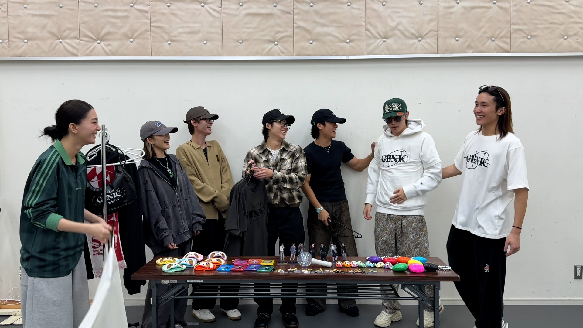 『GENIC 5th Anniversary Live at 日本武道館』グッズ紹介！